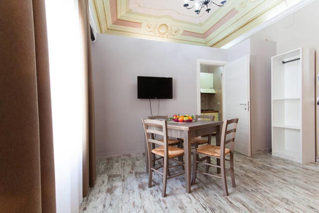 カステッランマーレ・デル・ゴルフォ Emporium Bed & Breakfast 部屋 写真