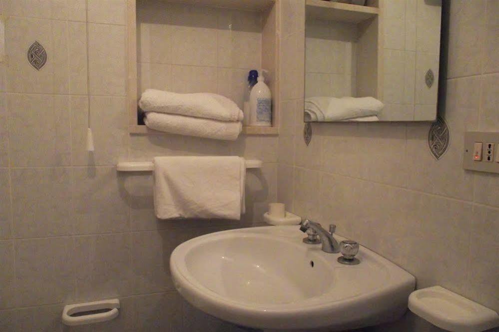 カステッランマーレ・デル・ゴルフォ Emporium Bed & Breakfast エクステリア 写真