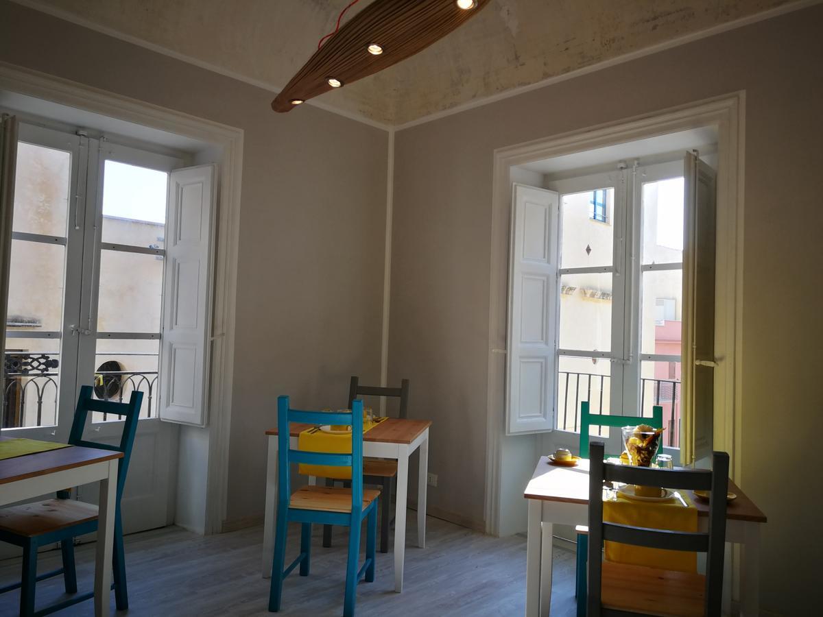カステッランマーレ・デル・ゴルフォ Emporium Bed & Breakfast エクステリア 写真