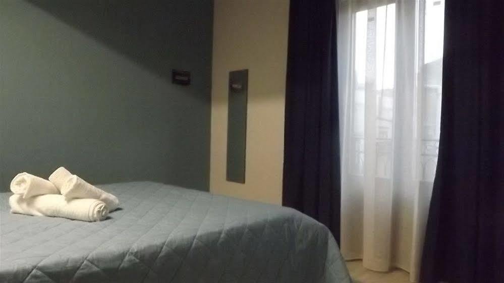 カステッランマーレ・デル・ゴルフォ Emporium Bed & Breakfast エクステリア 写真